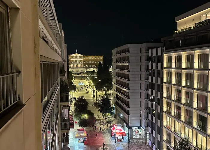 2 Bd Apt In Syntagma With Acropolis View